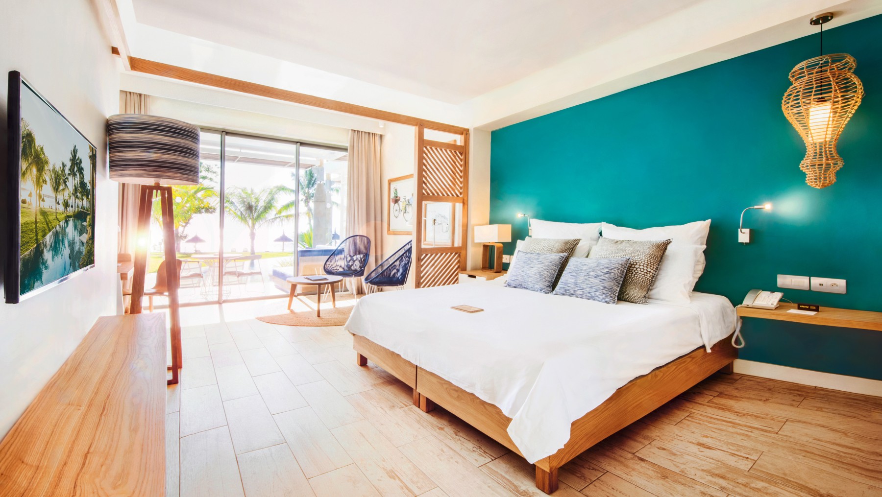 Victoria for Two - Ocean View